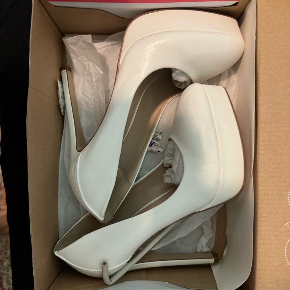 Charlotte Russe size 8 heels